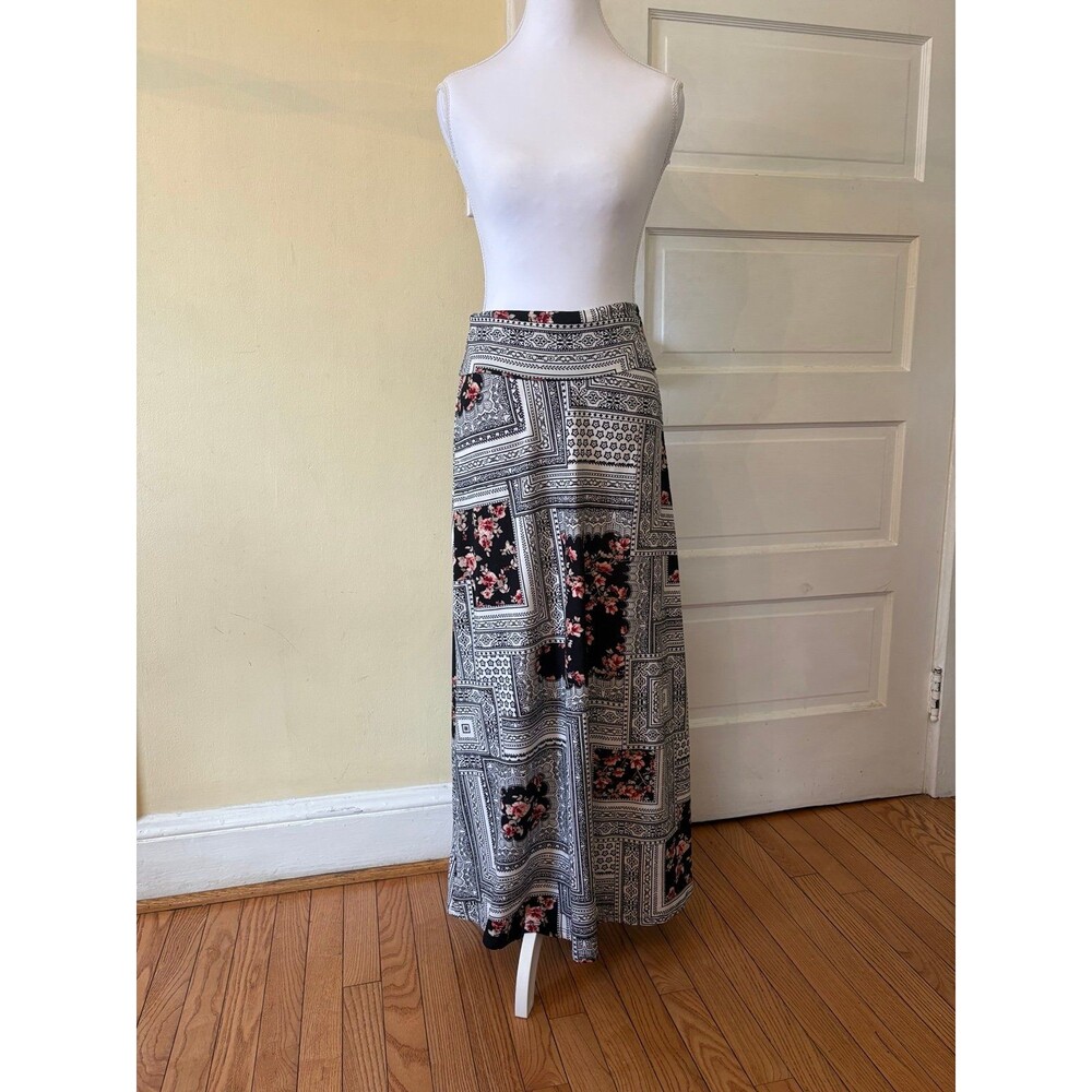 Maxi skirt black white floral windowpane abstract pastel modest yoga band gothic